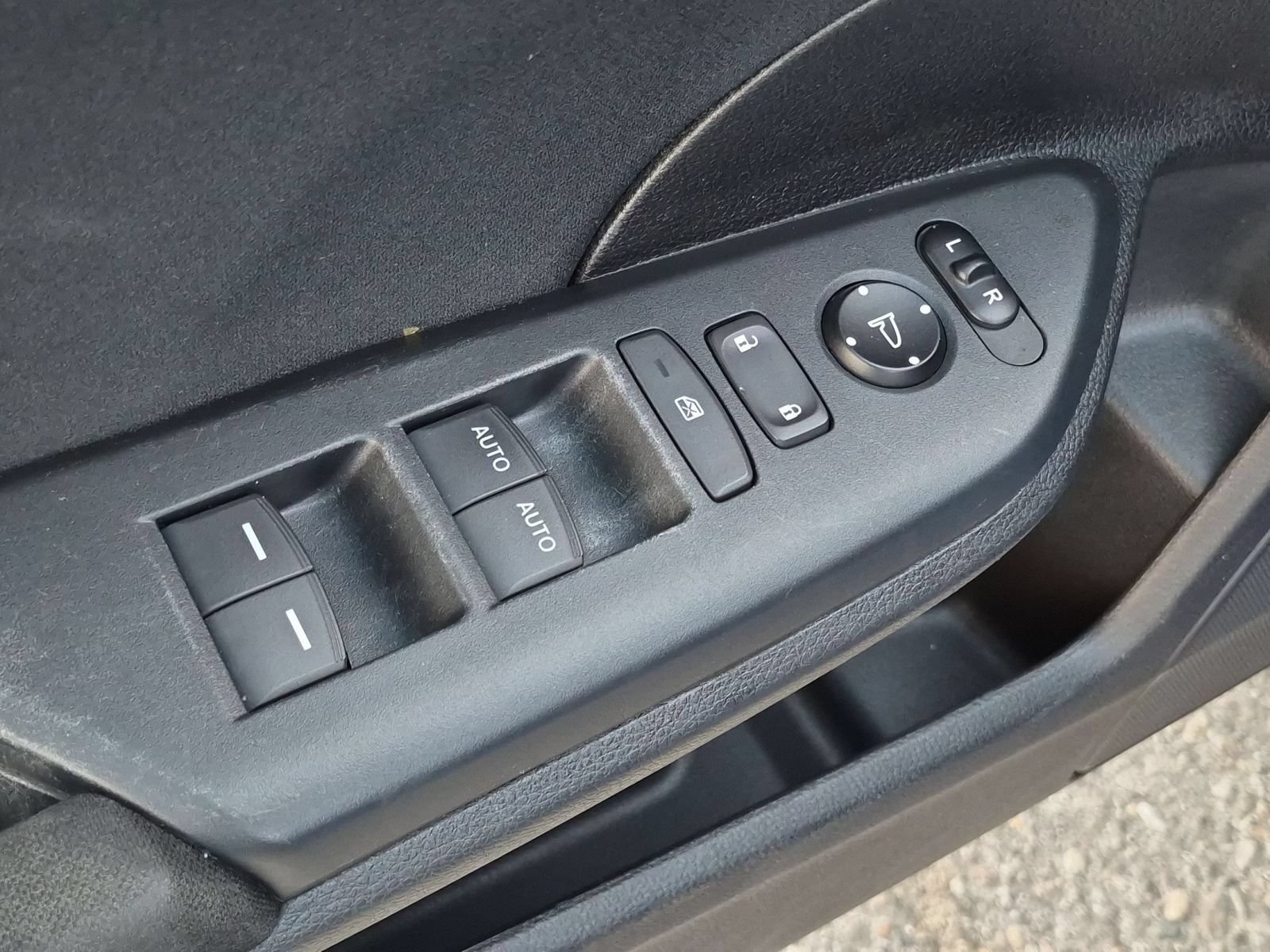 Used 2017 Honda Civic EX image 11