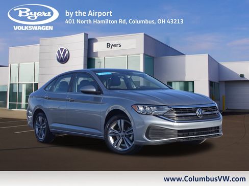 Used 2024 Volkswagen Jetta SE image 1