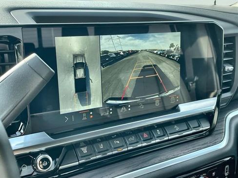 New 2026 GMC Sierra 2500 SLT w/ SLT Premium Package image 15