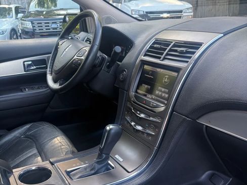 Used 2013 Lincoln MKX AWD image 42