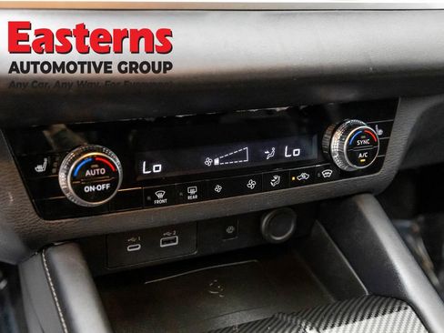 Used 2022 Mitsubishi Outlander SE AWD/4WD image 20