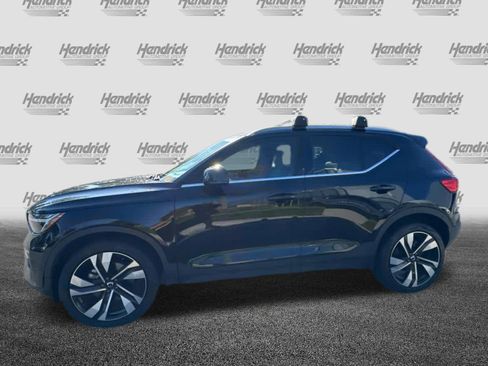 Used 2023 Volvo XC40 B5 Plus w/ Protection Package Premier image 10