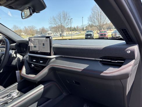 New 2026 Ford Explorer ST image 24