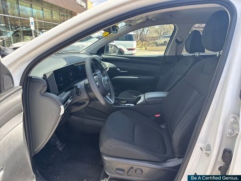Certified 2025 Hyundai Tucson SEL image 28
