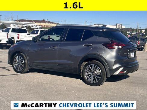 Used 2021 Nissan Kicks SV image 11