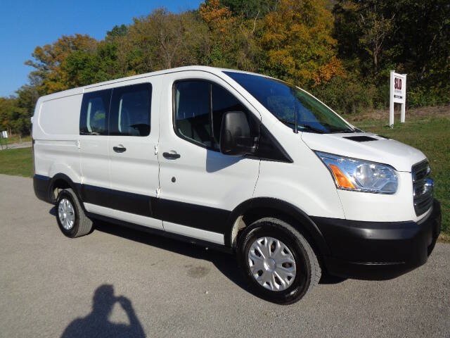 Used 2019 Ford Transit 250 130 Low Roof w/ Exterior Upgrade Package RWD image 10