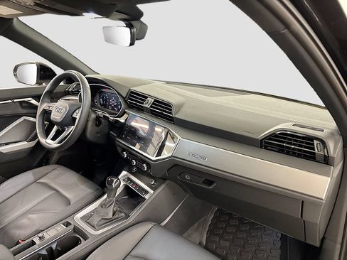 Used 2025 Audi Q3 2.0T Premium w/ Convenience Package AWD/4WD image 14