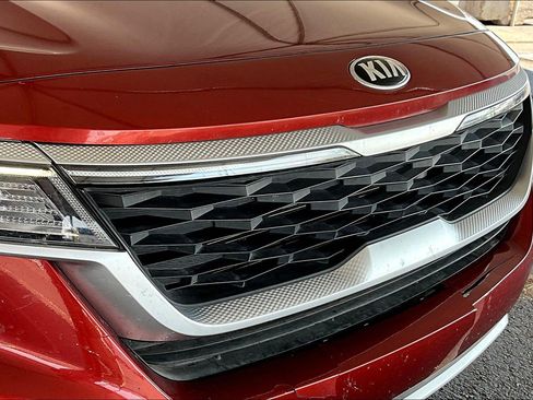 Used 2021 Kia Seltos S image 32