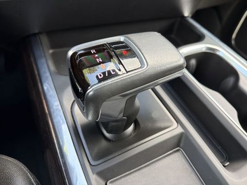 Used 2022 GMC Sierra 1500 Elevation w/ Elevation Premium Package image 16