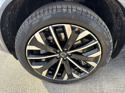 New 2026 Volvo XC90 B6 Ultra w/ Lounge Package AWD/4WD image 9