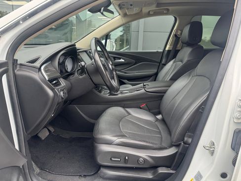 Used 2017 Buick Envision Essence AWD/4WD image 3