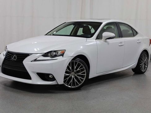 Used 2016 Lexus IS 200t image 1