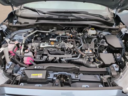 Used 2025 Toyota Corolla Cross AWD Hybrid w/ Moonroof Package image 29