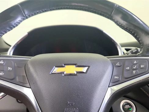 Used 2018 Chevrolet Equinox LT FWD image 27