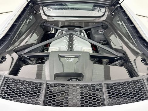 Used 2018 Audi R8 V10 plus AWD/4WD image 25