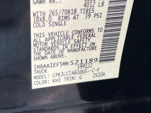 Certified 2021 Nissan Titan SV w/ SV Convenience Package image 36