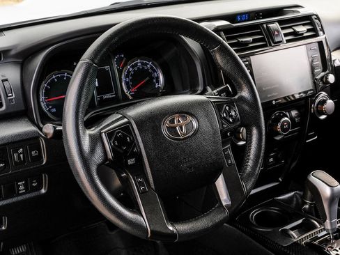 Used 2022 Toyota 4Runner TRD Off-Road AWD/4WD image 21