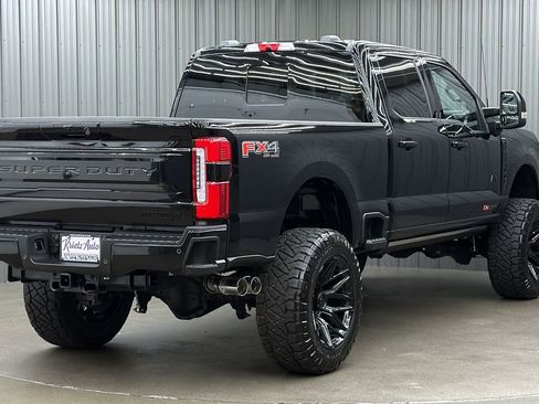 Used 2026 Ford F350 Platinum w/ FX4 Off-Road Package AWD/4WD image 5
