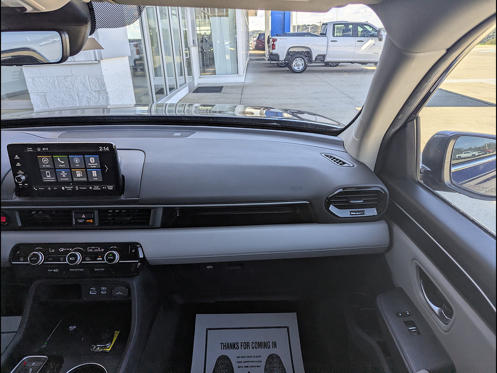 Used 2025 Honda Pilot EX-L image 4