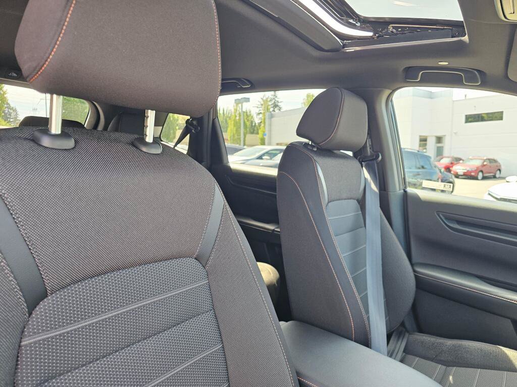 Used 2025 Honda CR-V Sport image 11