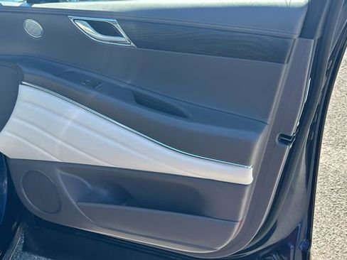 Used 2024 Genesis GV80 2.5T image 10