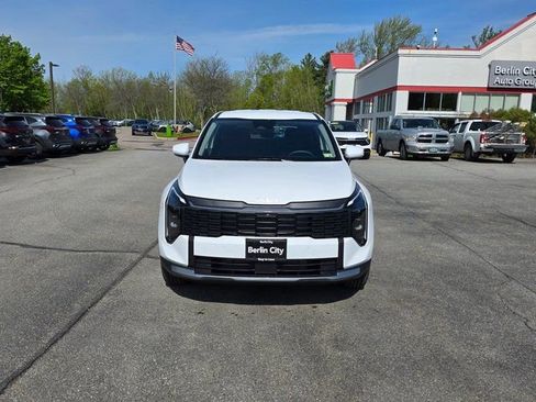 New 2026 Kia Sportage LX image 2