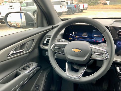 New 2026 Chevrolet Traverse LT w/ LPO, Floor Liner Package image 39