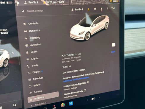 Used 2022 Tesla Model 3 Long Range AWD/4WD image 33