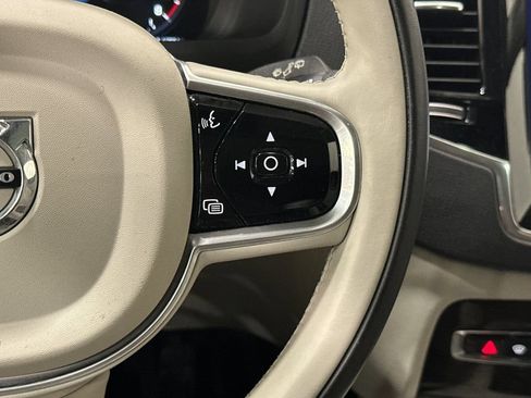Used 2017 Volvo XC90 T6 Momentum w/ Vision Package AWD/4WD image 30