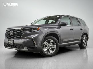 Used 2025 Honda Pilot EX-L video 1