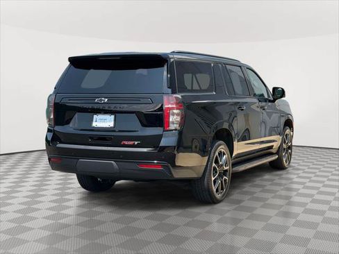 Used 2024 Chevrolet Suburban RST w/ Luxury Package AWD/4WD image 7