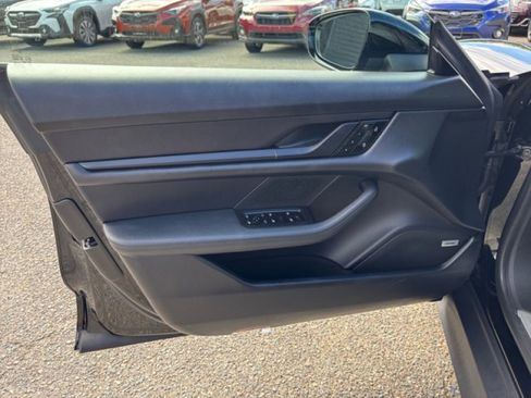 Used 2020 Porsche Taycan 4S w/ Premium Package image 21