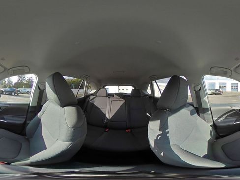 Used 2025 Toyota RAV4 LE image 41