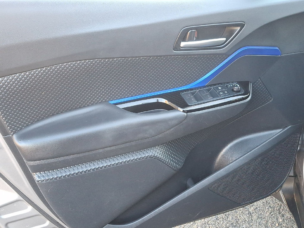 Certified 2020 Toyota C-HR XLE FWD image 13
