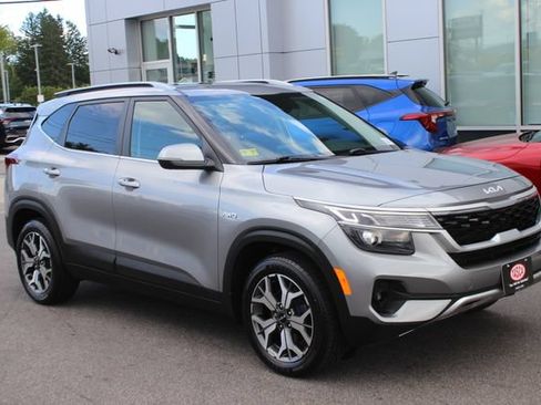Used 2022 Kia Seltos EX AWD/4WD image 1