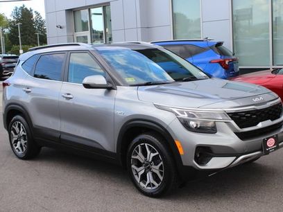 Used 2022 Kia Seltos EX