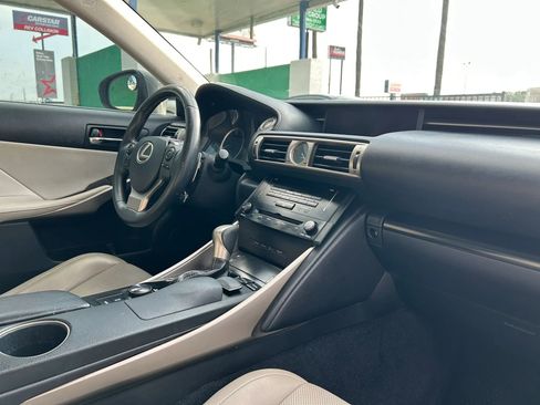 Used 2014 Lexus IS 250 w/ Navigation Package RWD image 13