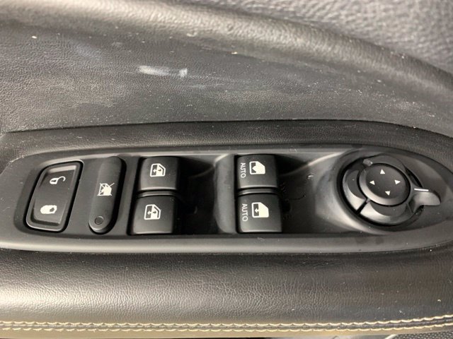 Used 2021 Jeep Compass Latitude FWD image 32