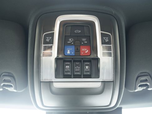 Used 2022 RAM 2500 Laramie AWD/4WD image 24