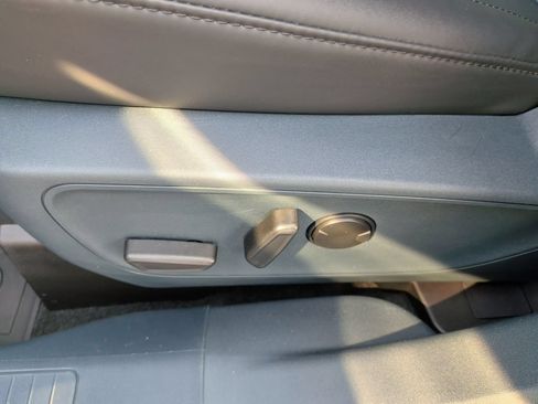 Certified 2024 Ford Maverick Lariat w/ Black Appearance Package FWD image 19