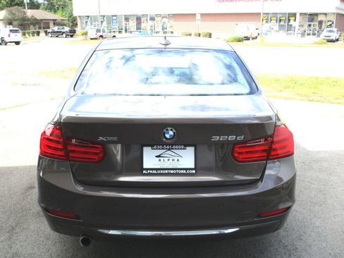 Used 2014 BMW 328d xDrive Sedan image 9