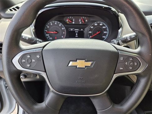 Certified 2023 Chevrolet Traverse LS w/ Safety Package image 18