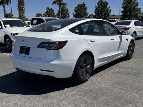Used 2023 Tesla Model 3 Standard Range image 6