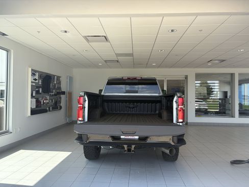 New 2026 Chevrolet Silverado 3500 LTZ w/ LTZ Plus Package AWD/4WD image 9