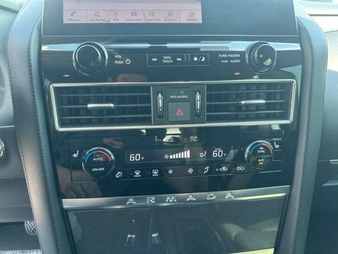 Used 2022 Nissan Armada SV w/ SV Appearance Package RWD image 25
