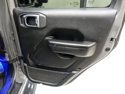 Used 2020 Jeep Wrangler Unlimited Sport S image 23