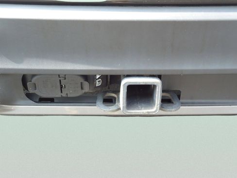 Used 2023 Ford Explorer XLT w/ Equipment Group 202A image 10