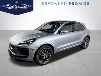 Used 2023 Porsche Macan video 1