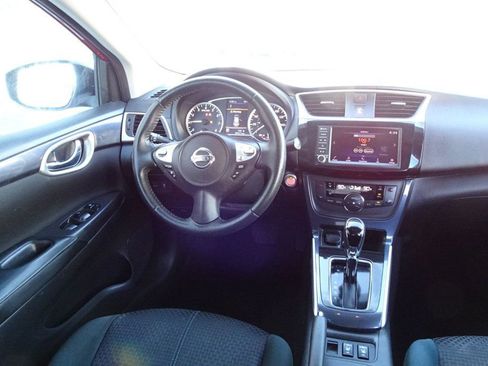 Used 2019 Nissan Sentra SR image 13