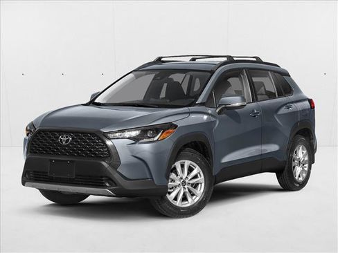 Used 2024 Toyota Corolla Cross LE image 1